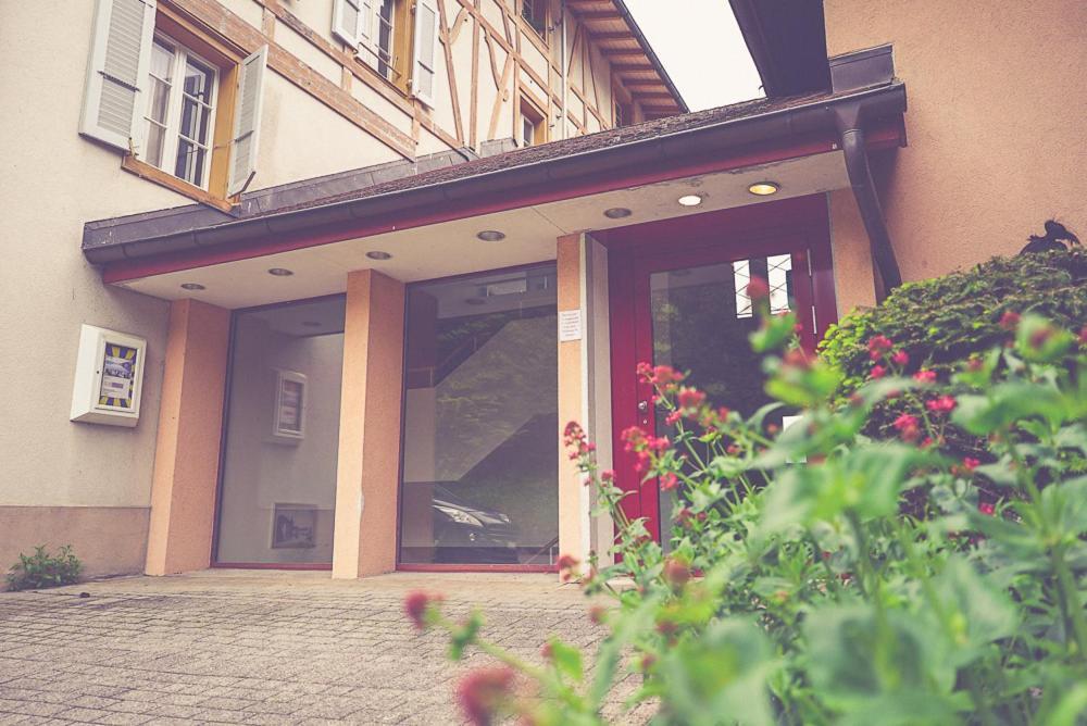 Guest Haus On The Lake Hotel Darligen Ngoại thất bức ảnh